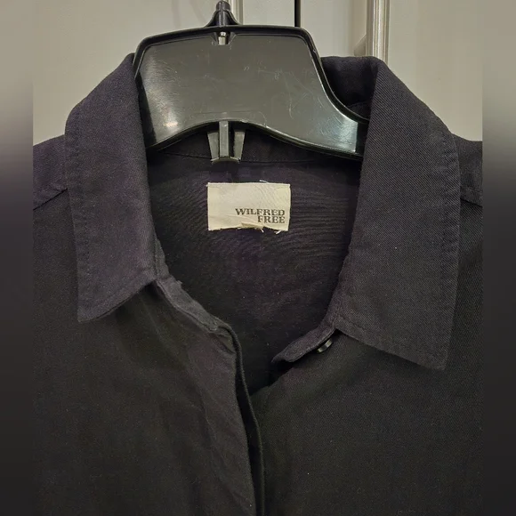 WILFRED Aritzia Women's Black Jumpsuit - Picture 4 of 4